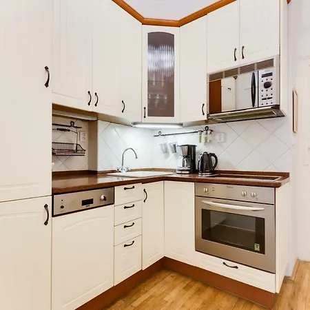 Diamond Riverside In The Heart Of