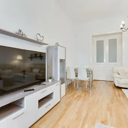 Apartment Diamond Riverside In The Heart Of